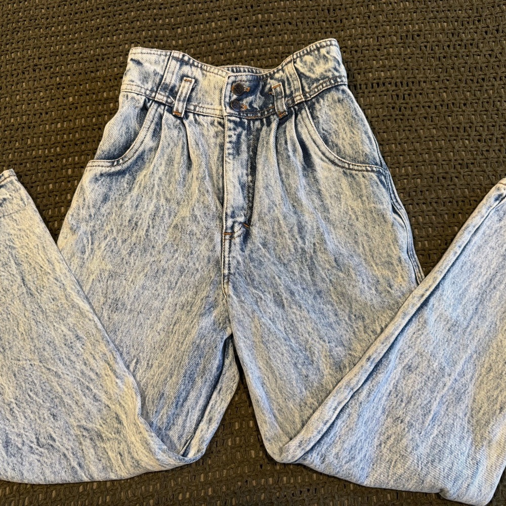 Vintage Acid Wash High-Waisted Jeans